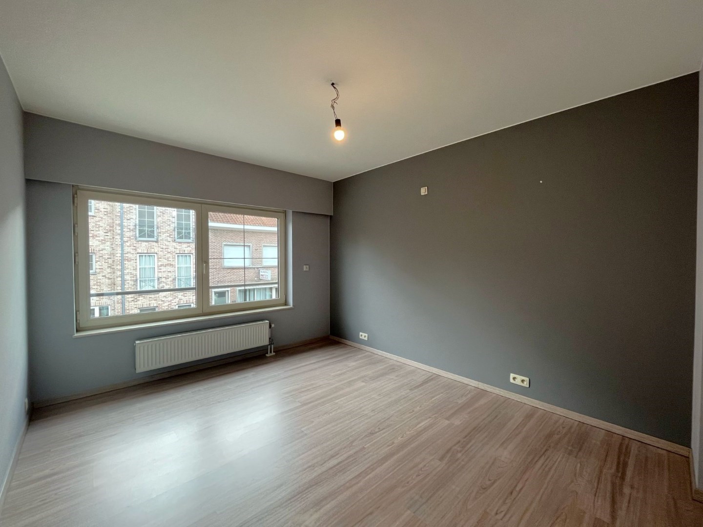 Instapklaar energiezuinig appartement met 2 slpk. en groot terras in centrum Geel 