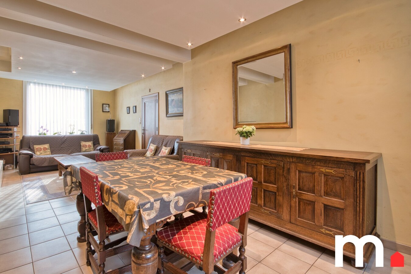 Ruime, centraal gelegen woning te Heule ! 
