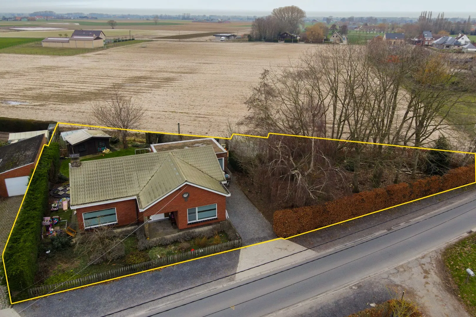 Alleenstaande woning met 3 slaapkamers op landelijke ligging te Koekelare