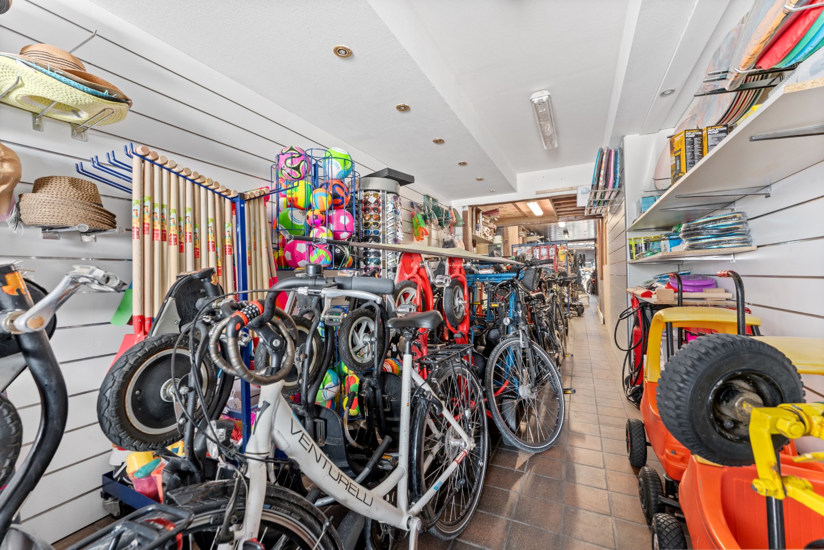 Magasin commercial a vendre À Zeebrugge