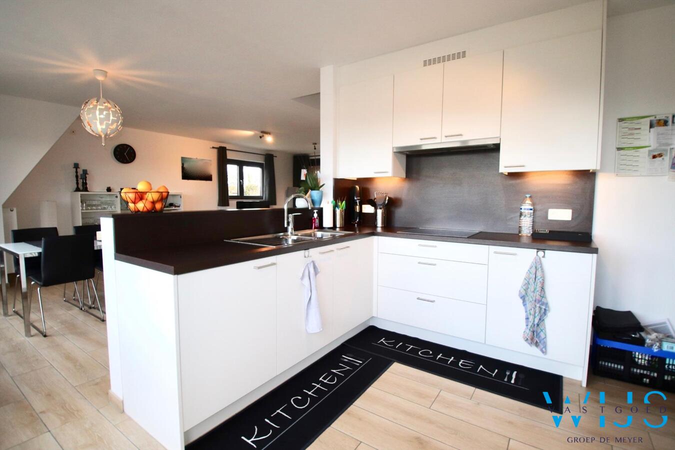 Prachtige duplex + garage in het rustige landelijke OOSTEEKLO 