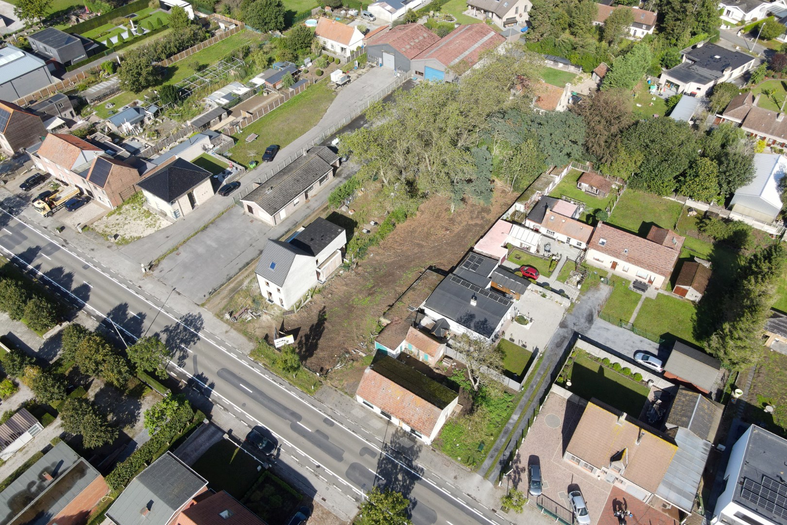 Exclusieve villa met handelsruimte op centrale ligging nabij natuurdomein de Hoge Dijken 