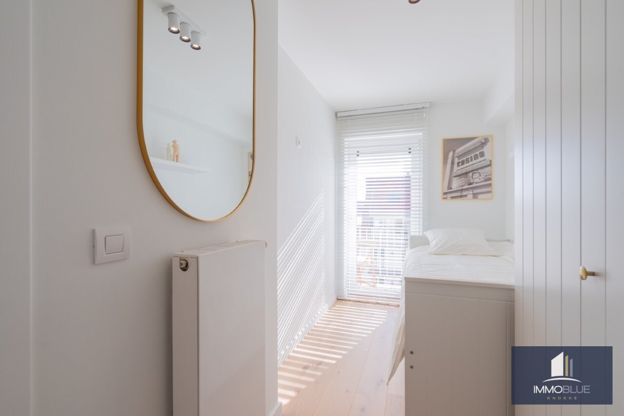 Appartement enti&#232;rement r&#233;nov&#233; et lumineux, situ&#233; dans une petite r&#233;sidence. 