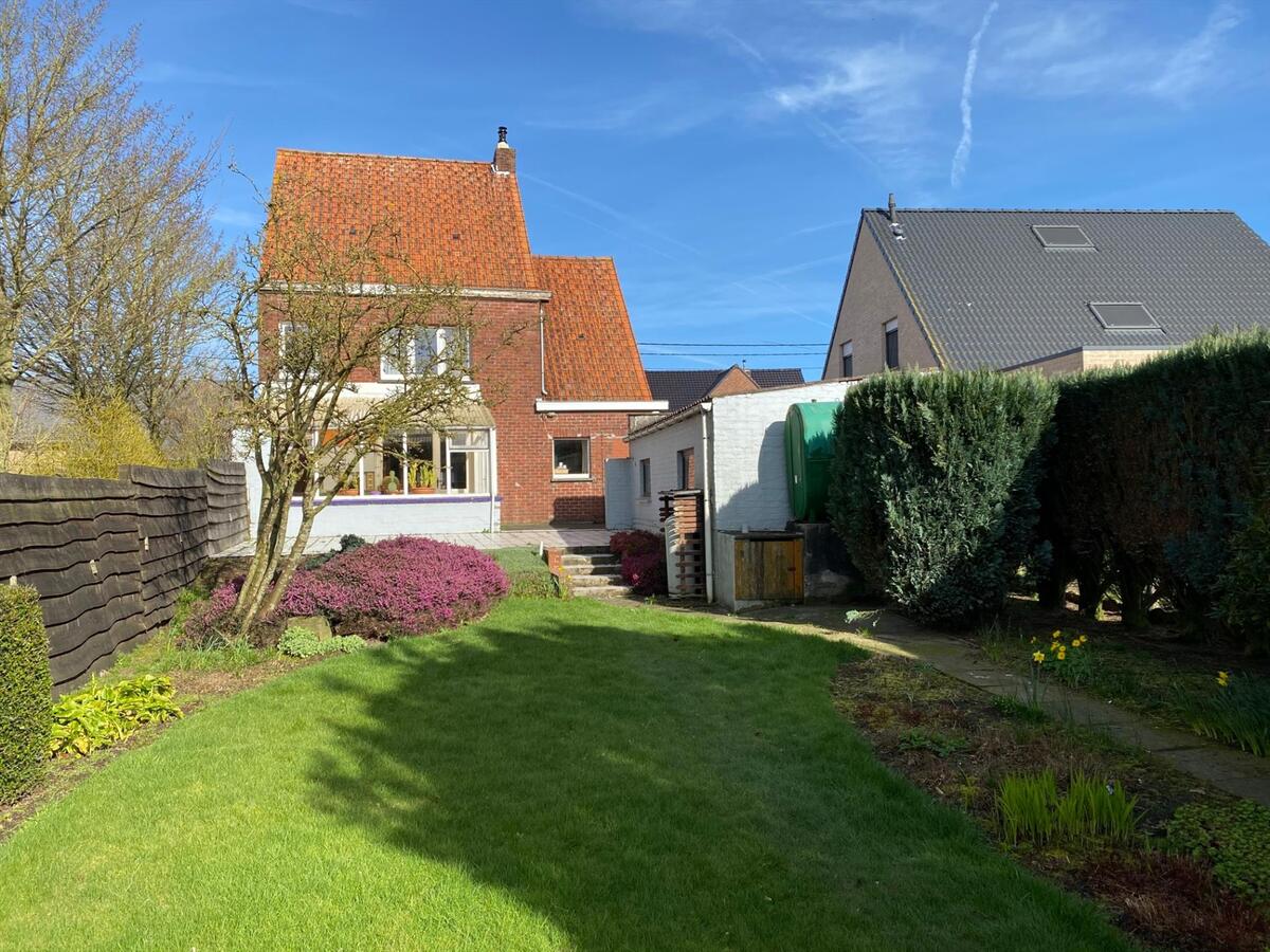 Alleenstaande woning met tuin te Torhout 