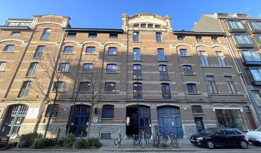 Loftkantoren en horecaruimte te huur aan het Eilandje in Antwerpen