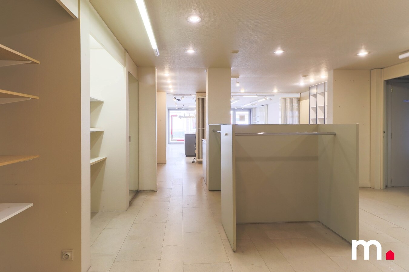 Ruim &amp; energiezuinig  handelspand  van 130m2 op commerci&#235;le ligging! 
