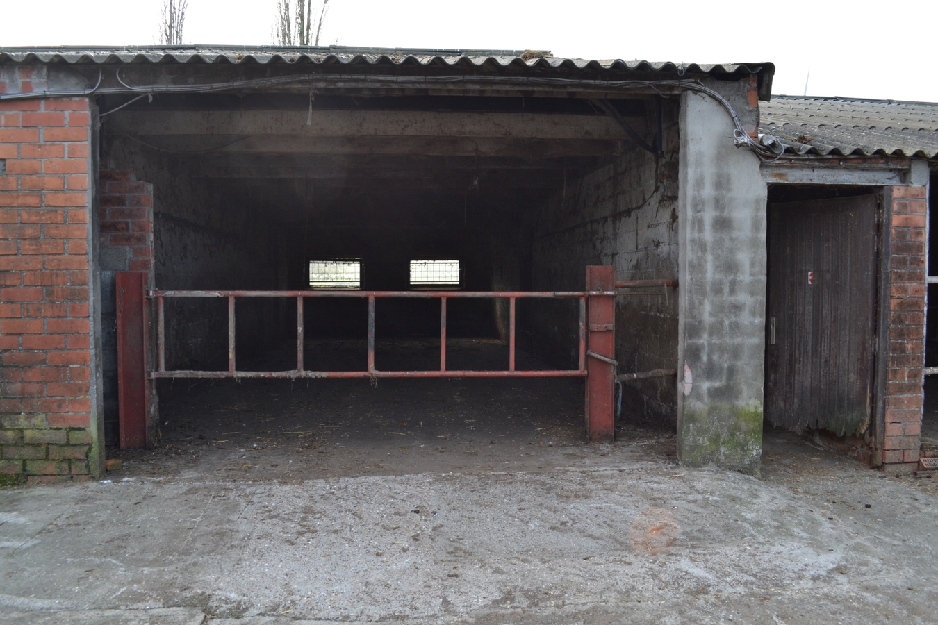 Hoeve met landgebouwen op ca. 3Ha te St-Gillis-Waas 