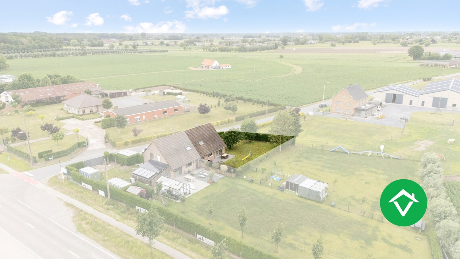 Instapklare woning met 3 slaapkamers en groene tuin te Koekelare 