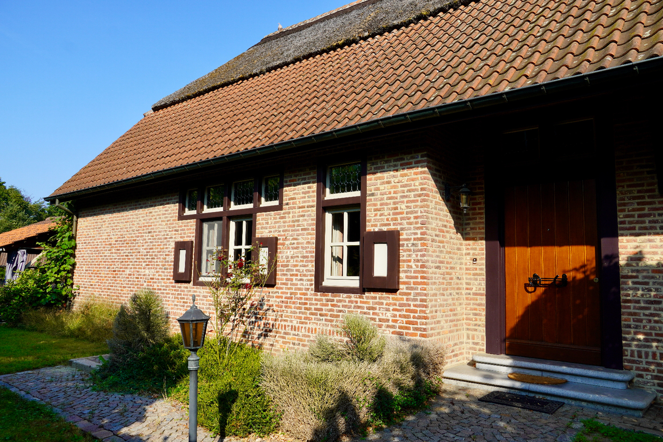 Unieke eigendom met woning , weides en vijver op ca. 5,3 ha te Geel 