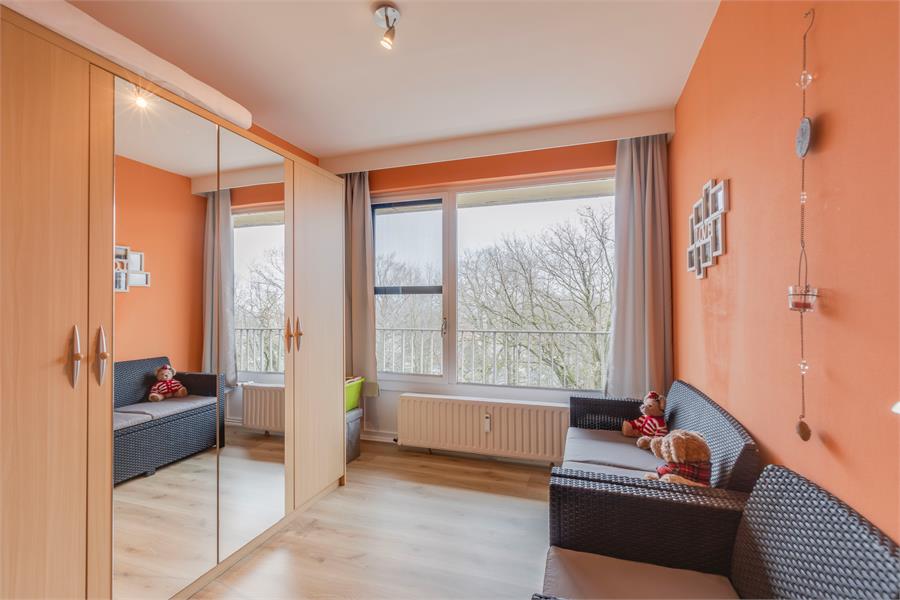 Unieke opportuniteit: instapklaar en lichtrijk appartement in rand van Gent 