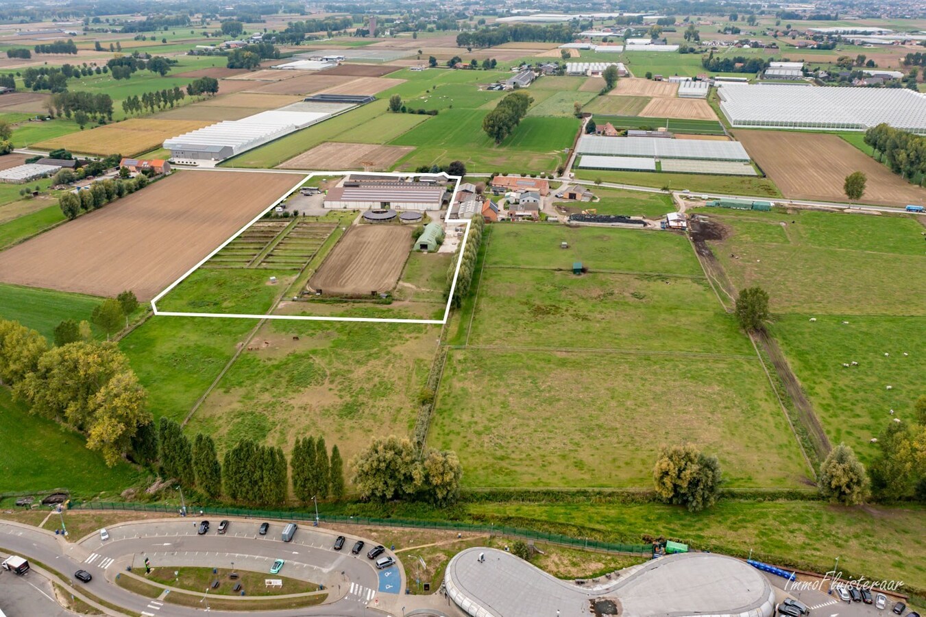 Hippisch complex op ca. 6ha te Beveren 