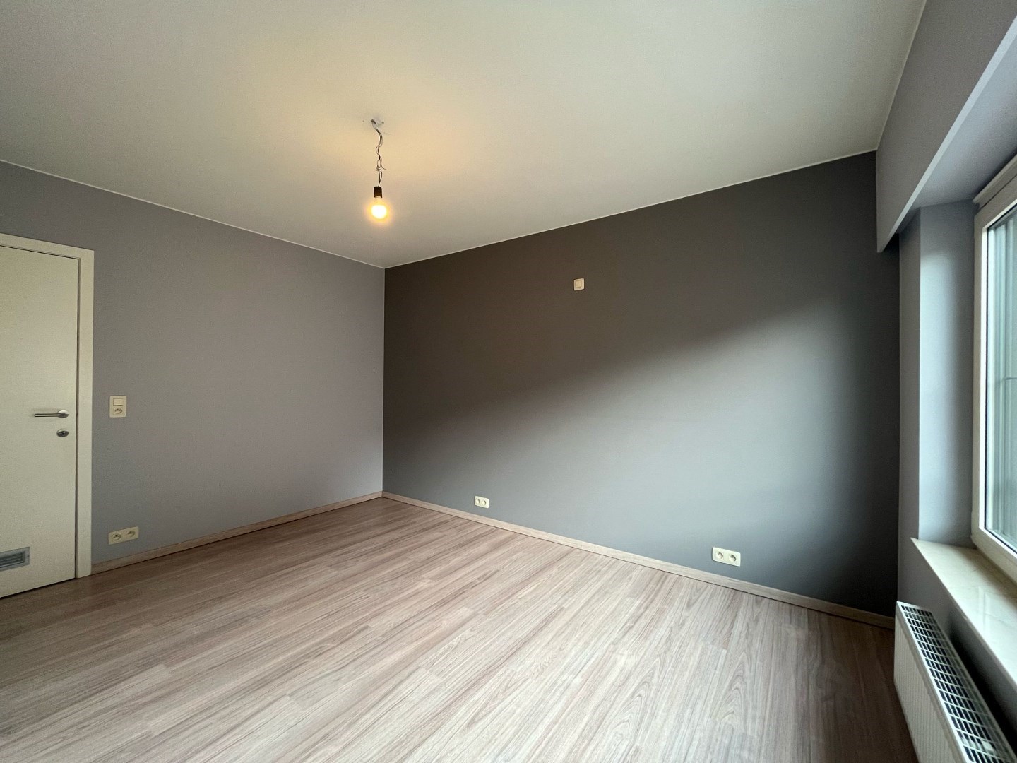 Instapklaar energiezuinig appartement met 2 slpk. en groot terras in centrum Geel 