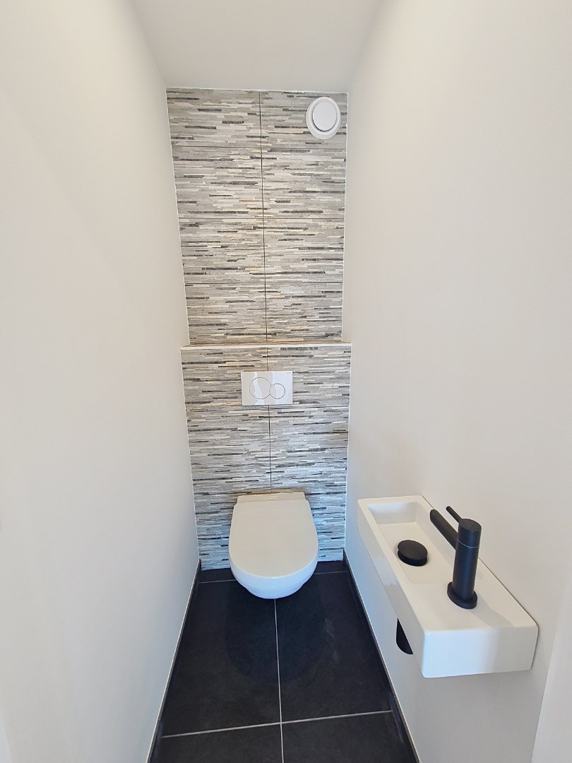Modern gerenoveerd appartement met 1 slaapkamer vlakbij de zeedijk 