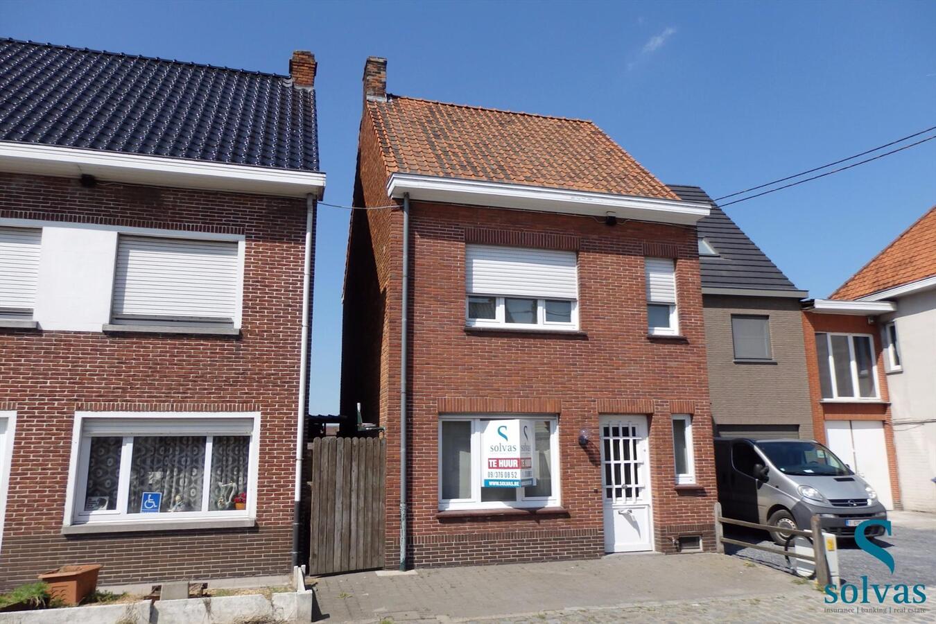 Gunstig gelegen woning met 3 slaapkamers te ADEGEM! 