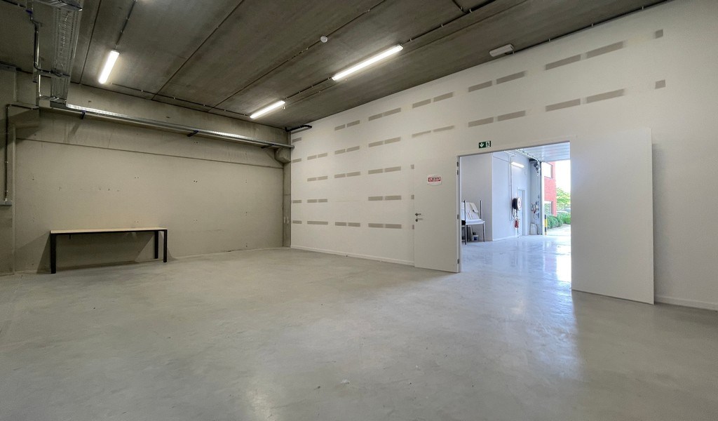 Magazijnen te huur vlakbij E313 in Geel