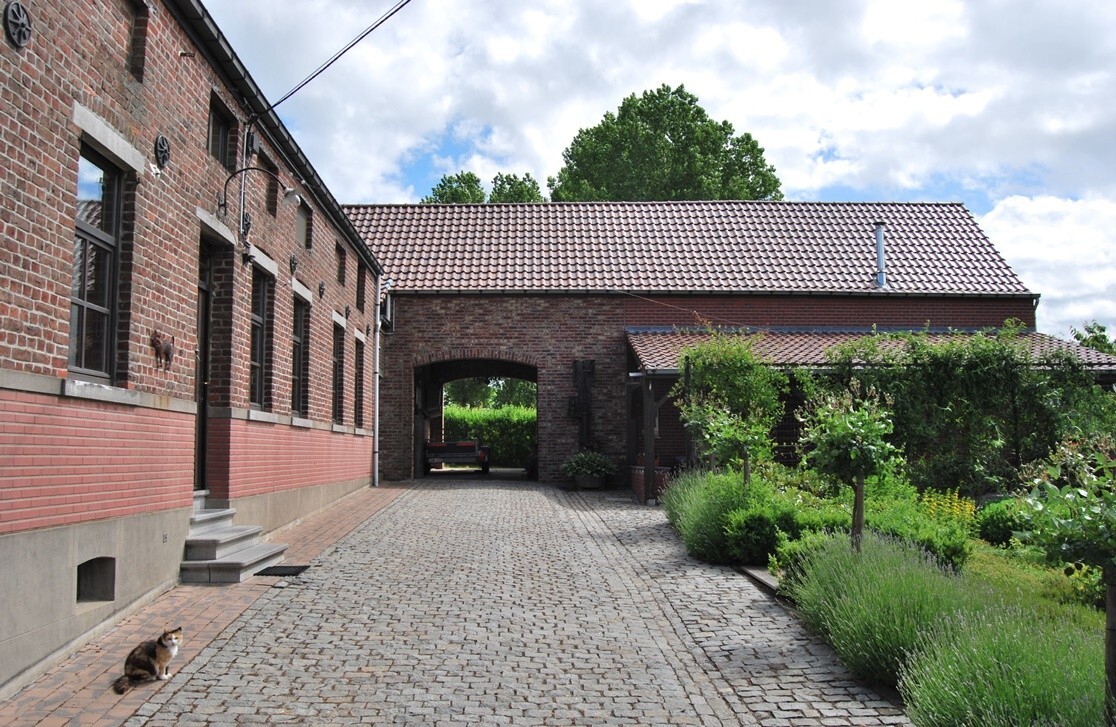 Charmante hoeve op ca. 1,1ha te Geraardsbergen 