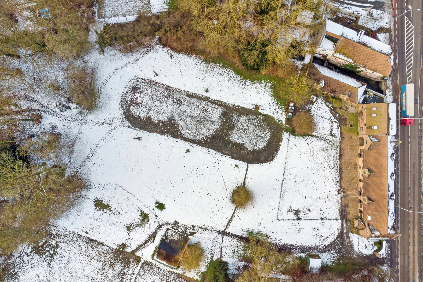 Te koop: Charmante boerderij met paardenstallen van 1ha op toplocatie in Boutersem - bewoonbare opp. 158 m&#178; (uitbreiding mogelijk) 