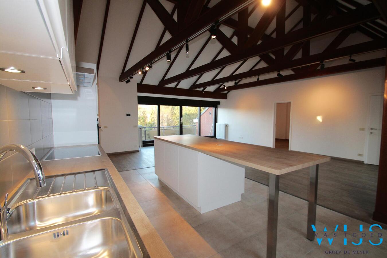 Uniek dakappartement CENTRUM EVERGEM 
