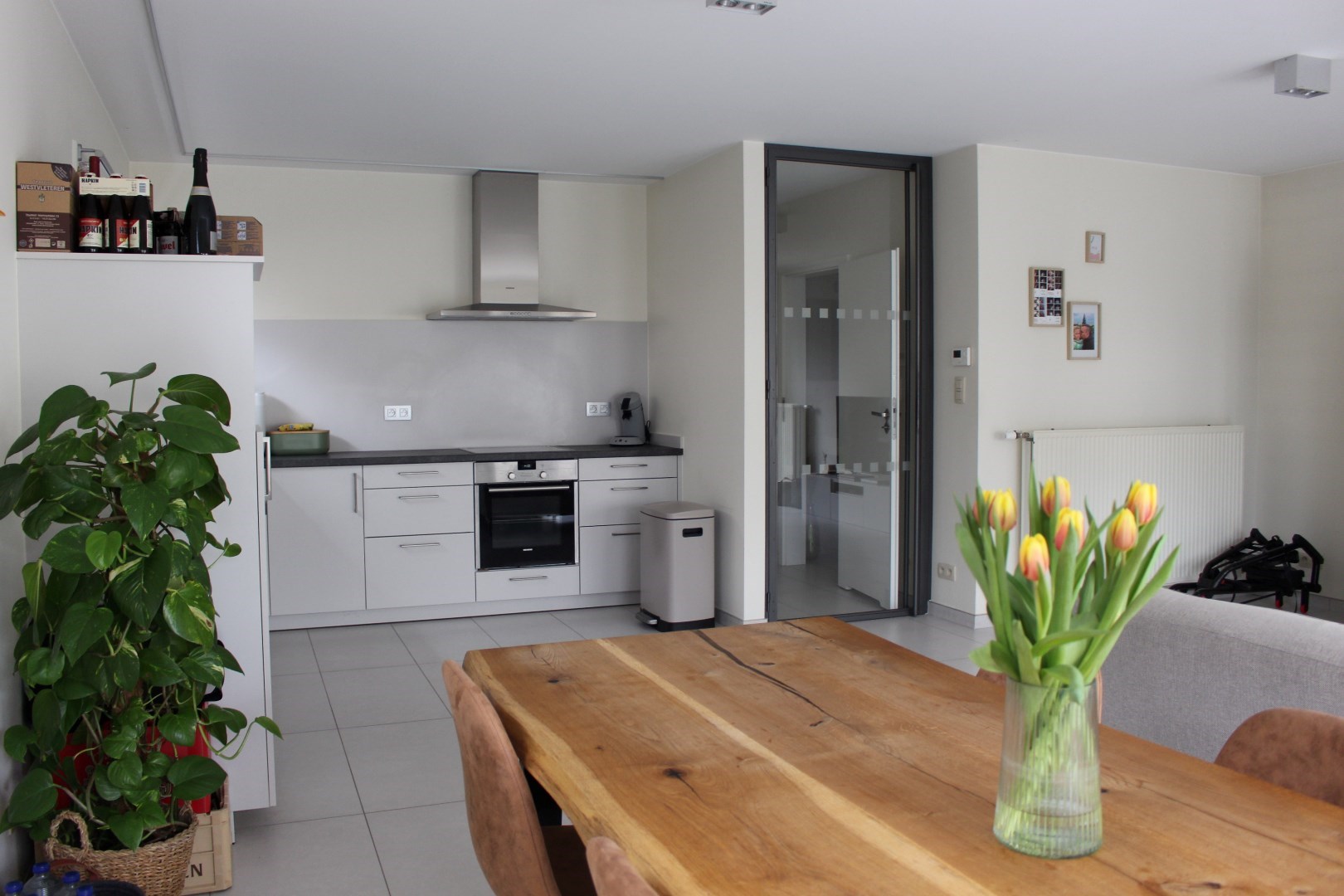 Gelijkvloers appartement met 1 slaapkamer en terras. 