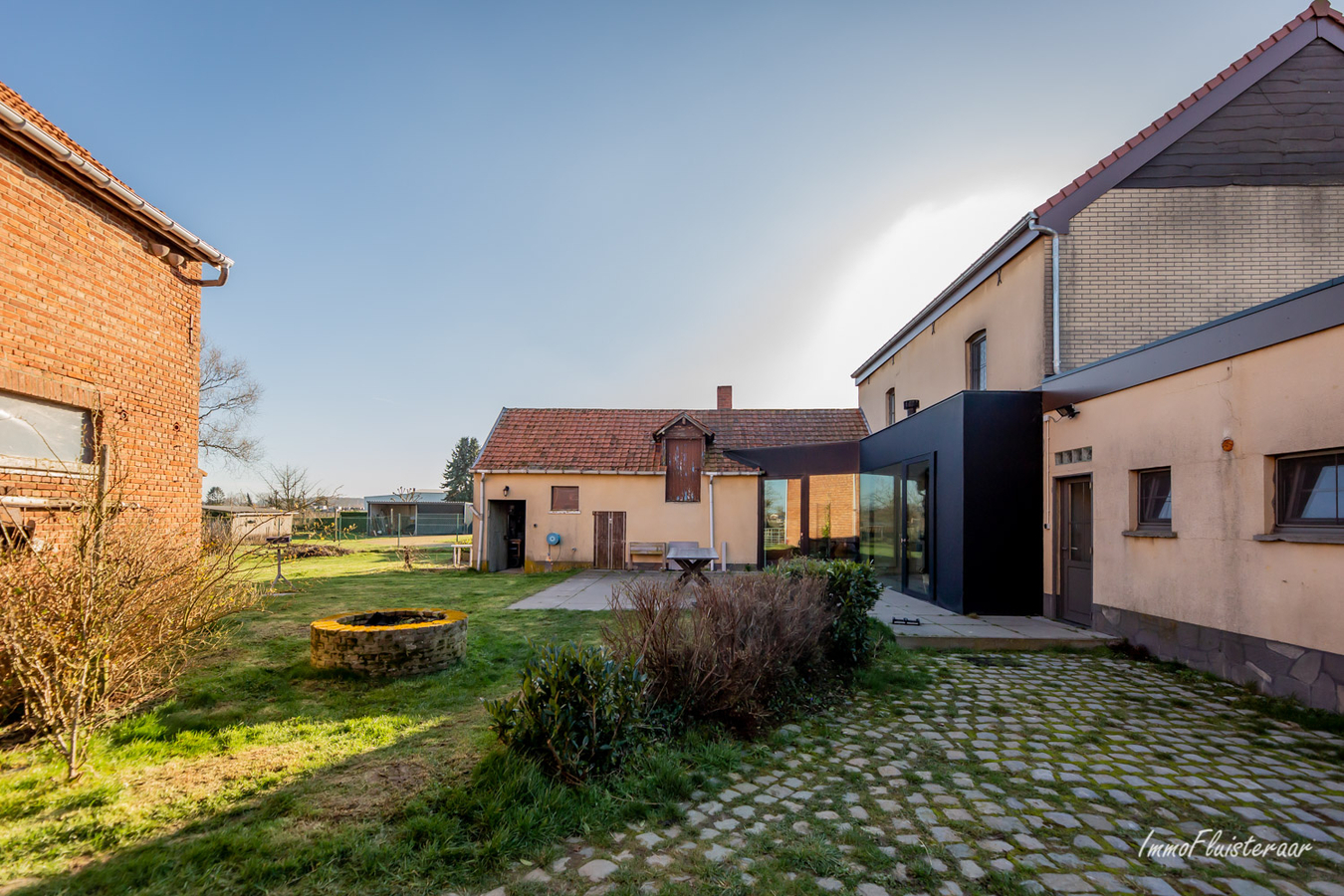 Deels gerenoveerde woning met stalgebouw en weiland op ca. 1,8ha te Kortenaken (Vlaams-Brabant) 