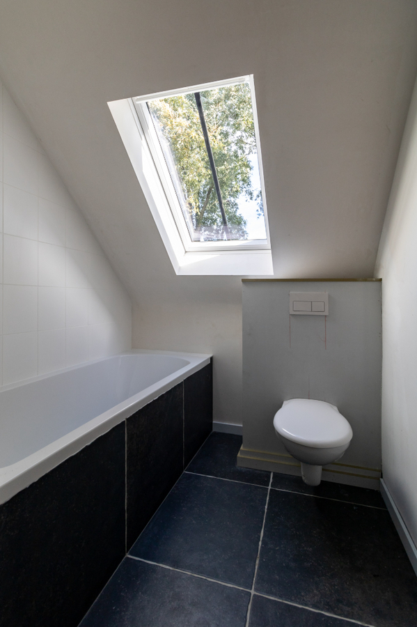 Gerenoveerde gezinswoning met 4 slaapkamers te Koekelare 