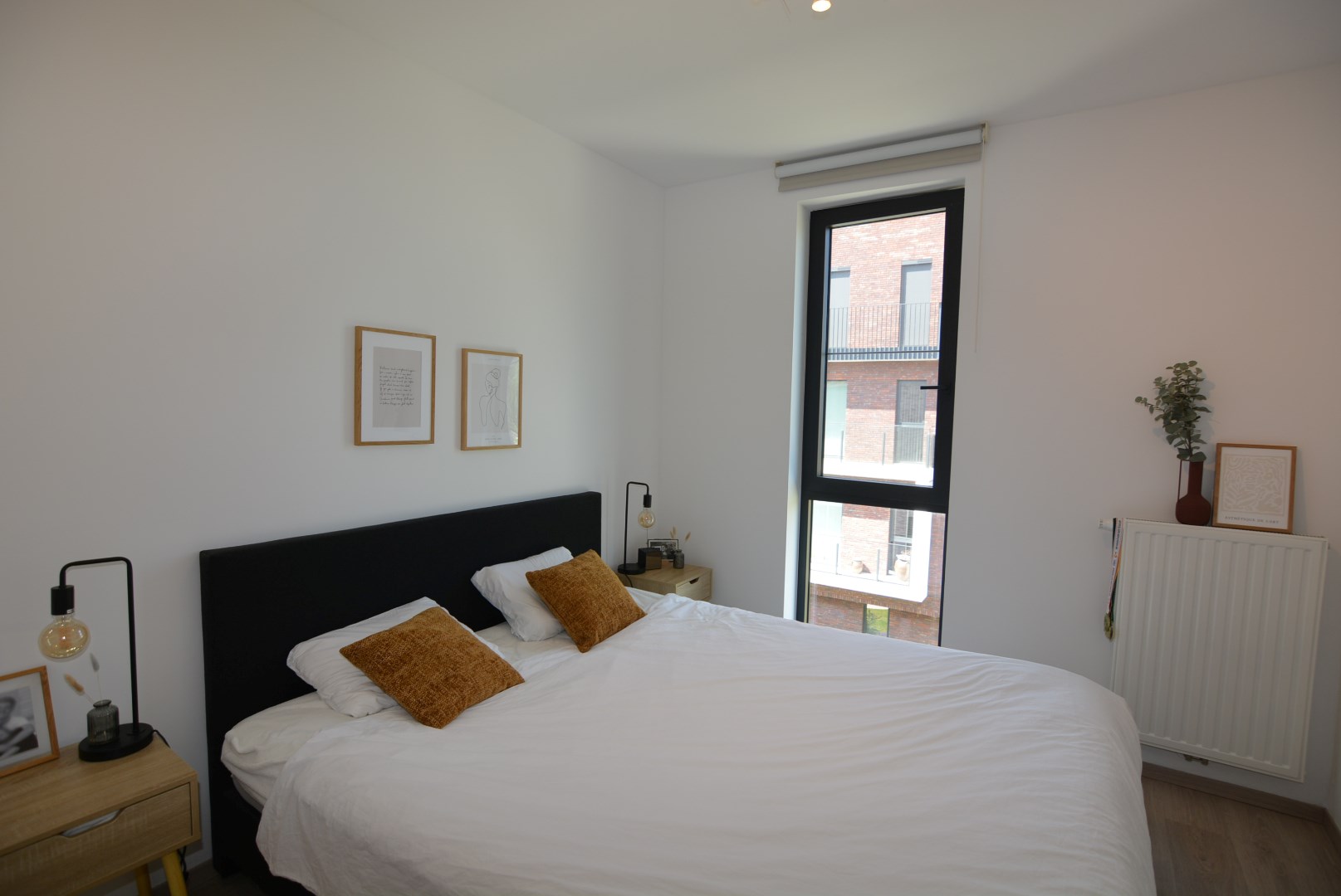 Modern energiezuinig appartement met 2 slpks, terras, autostaanplaats en kelderberging. 