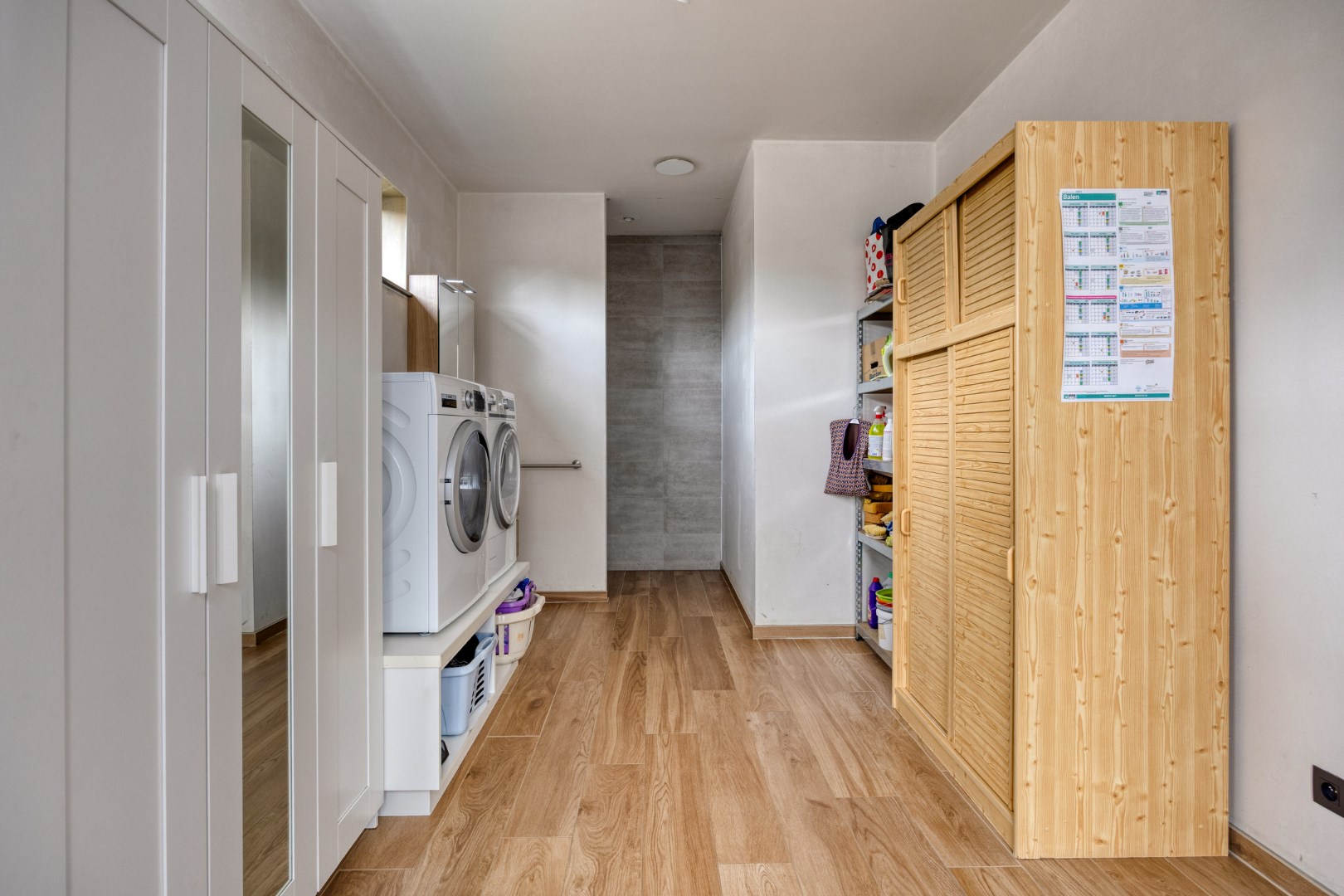 Energiezuinige gezinswoning met magazijn op ruim perceel van 10a 78ca in Balen-Hulsen 