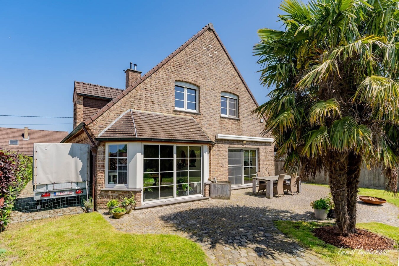 Aantrekkelijke villa met achterliggend weiland op ca. 66a te Zemst (Vlaams-Brabant) 