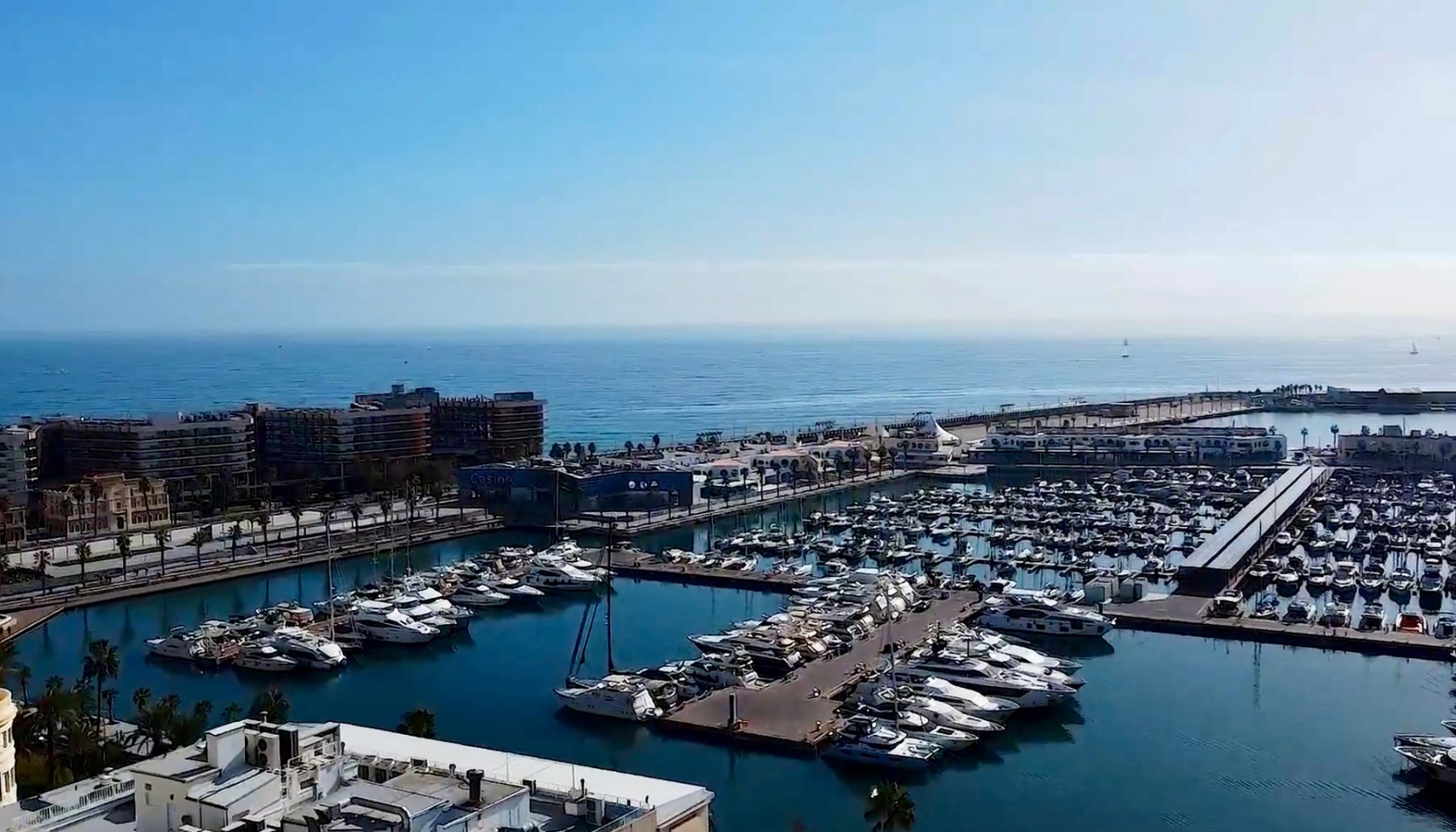 Volledig gerenoveerd appartement in het centrum van Alicante 