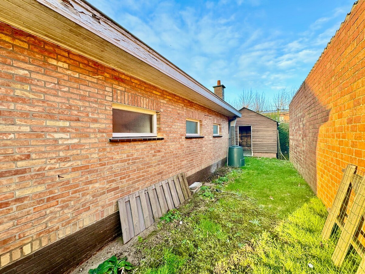 Bungalow op perceel van 651m&#178; in hartje ERTVELDE ! 