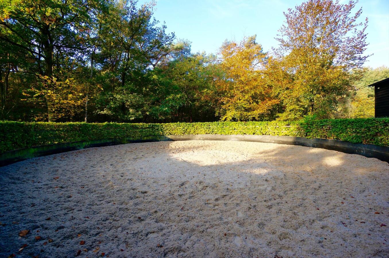 Equestrian complex on approximately 3,4 ha in Nuenen (North-Brabant NL) 