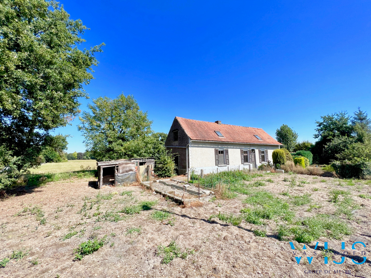 Fantastisch gelegen woonhuis op 1430m&#178; te Lievegem ! 