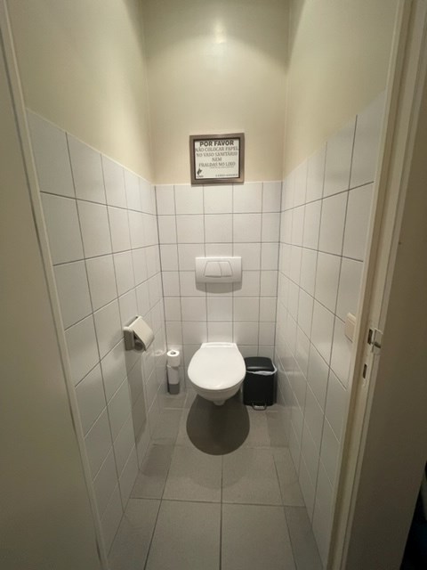 Polyvalente ruimte/ opslagruimte te huur in Geel! 