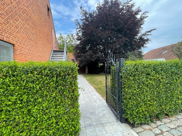 Ruim appartement met &#233;&#233;n slaapkamer , tuin en terras rustig gelegen in Geel! 