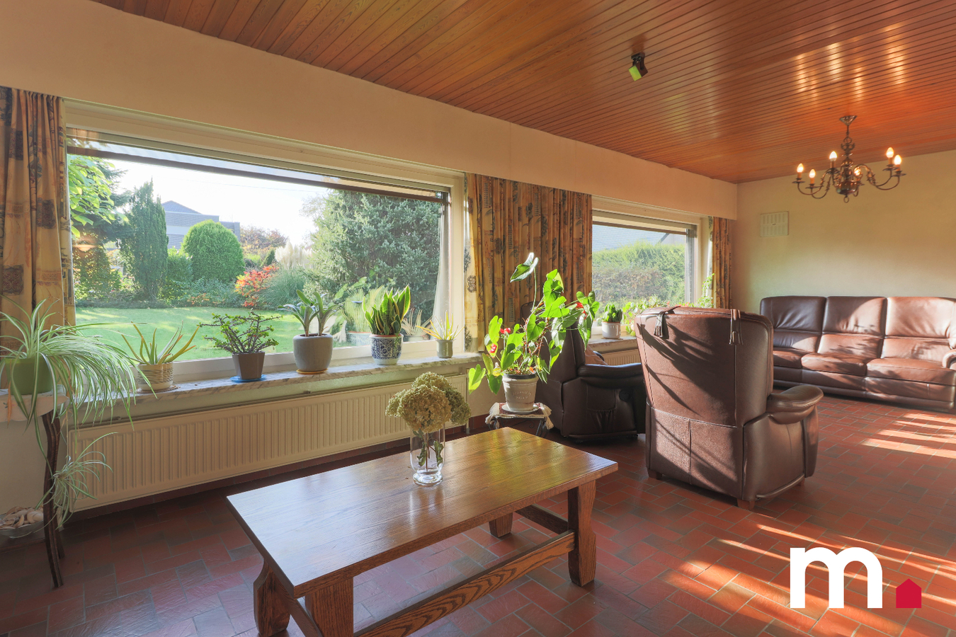 Stevige villa te koop in de rustige residenti&#235;le wijk &#39;De Rodenburg&#39; te Marke ! 