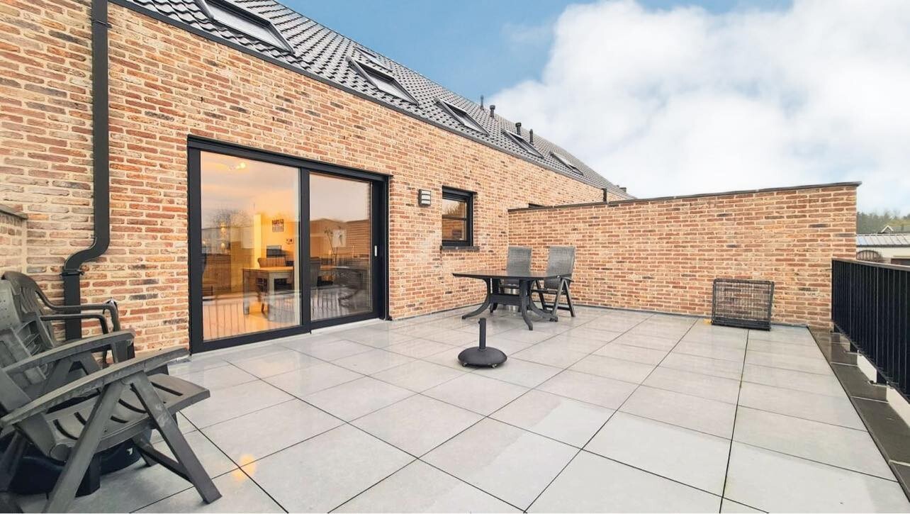 Moderne duplex van 2019 met royaal zuidgeori&#235;nteerd terras 