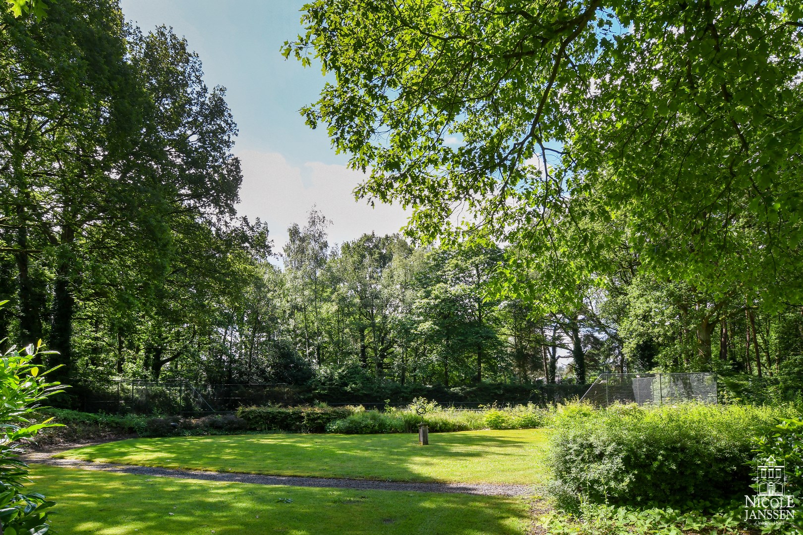 Gelegen op een residentiele locatie