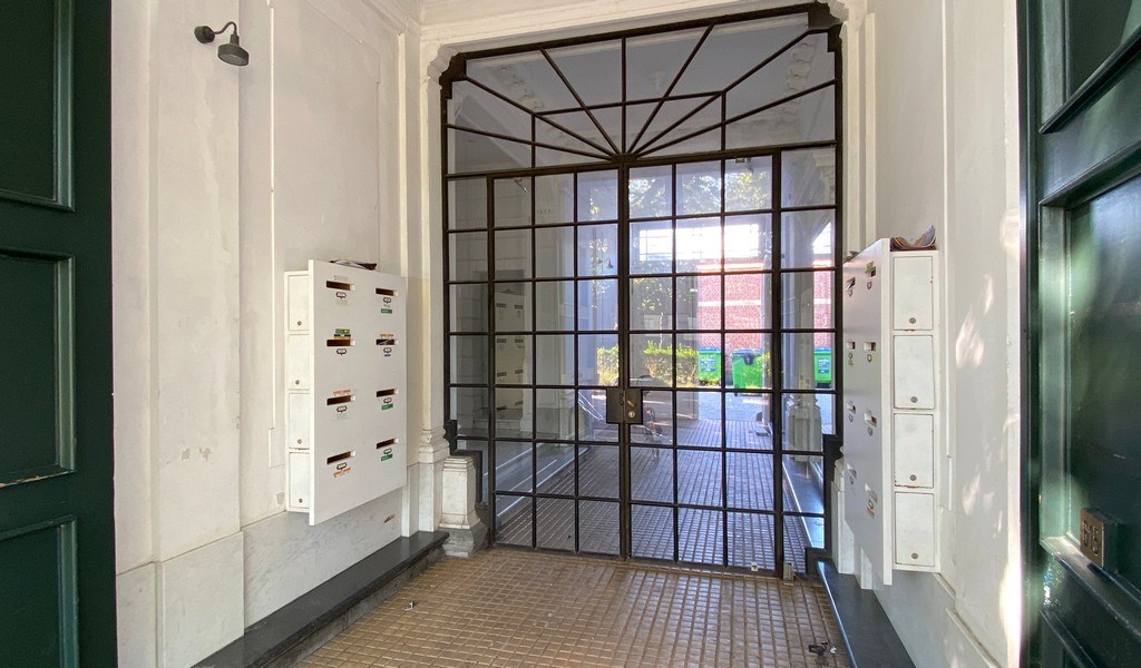 Stijlvol kantoor te huur in herenhuis aan Coupure in Gent