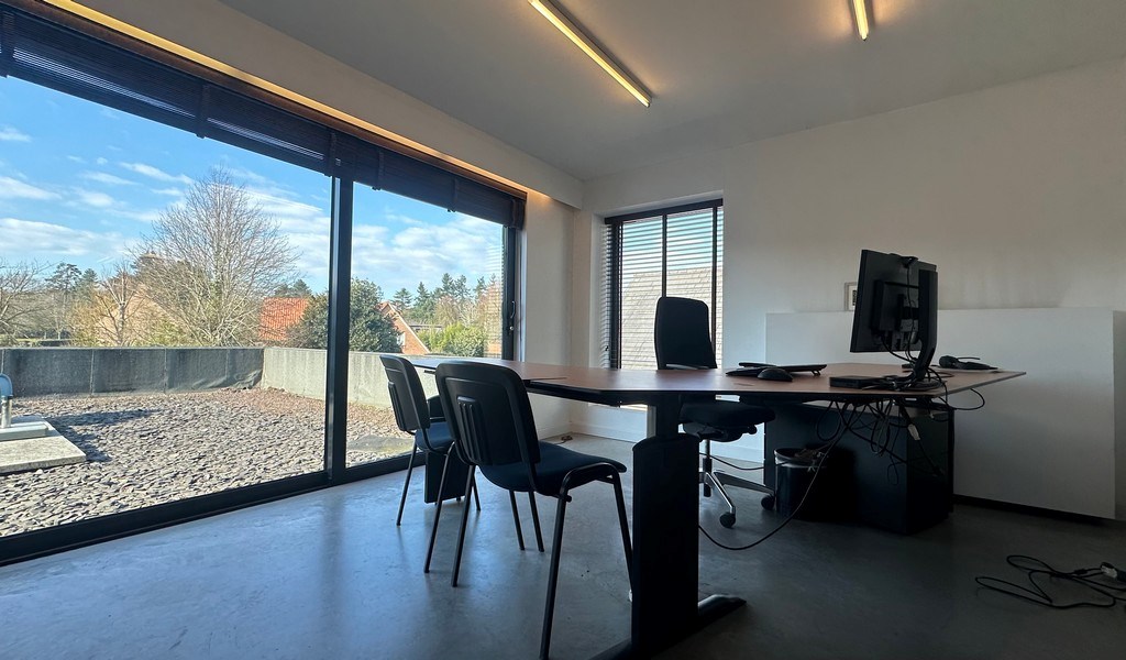 Kantoor met terras te huur op zichtlocatie in Sint-Martens-Latem