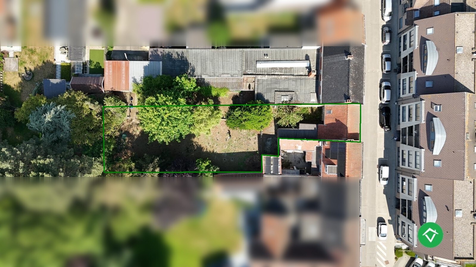 Woning met veel potentieel op een ruim perceel in het centrum van Koekelare 