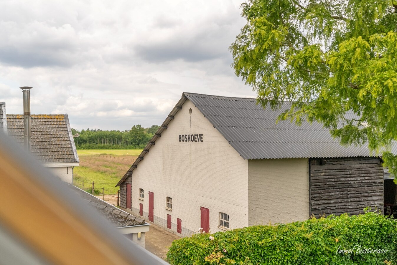 Maison de campagne authentique avec grand b&#226;timent de &#233;curie et des prairies sur environ 1 hectare &#224; Weelde (Optionnellement, possibilit&#233; d&#39;acheter une prairie d&#39;environ 1 hectare en plus) 