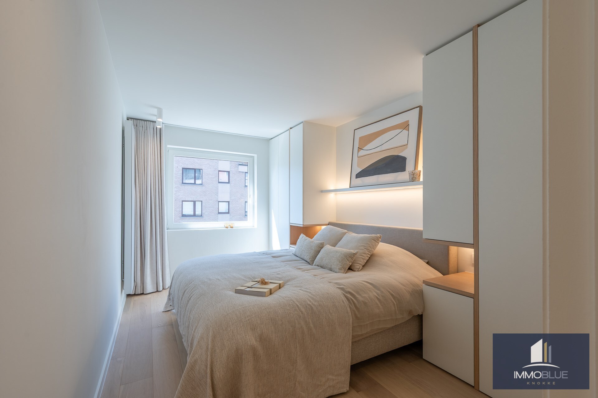 Appartement d’angle avec terrasse orient&#233;e au sud et belle vue sur la mer. 
