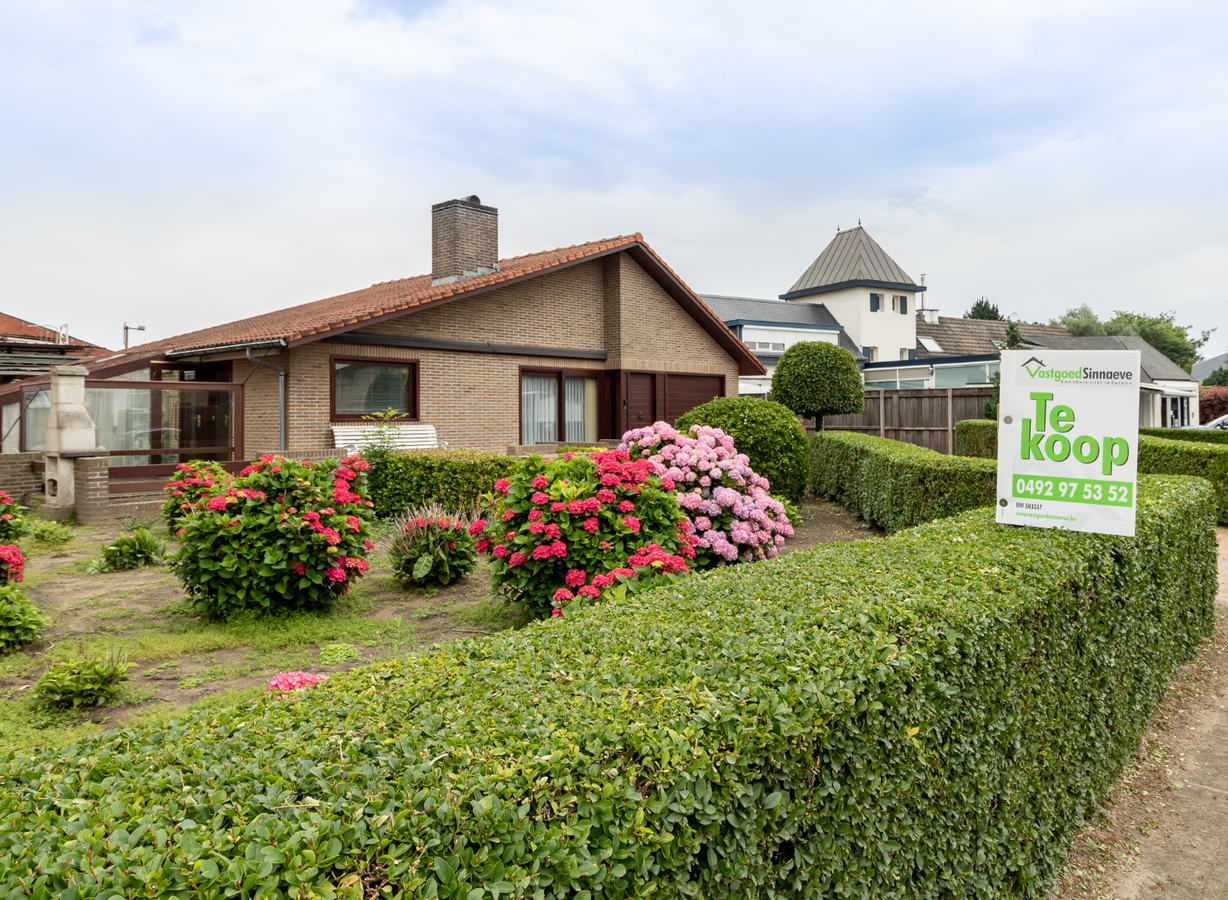 Vrijstaande woning op 696 m&#178; op centrale locatie te Koekelare 