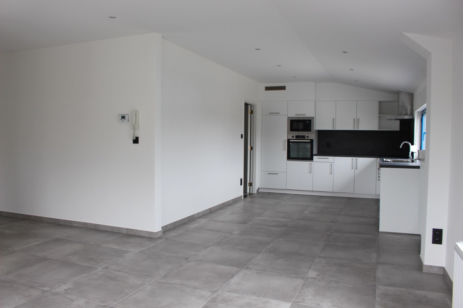 Appartement met 2 slaapkamers en parkeerplaats. 