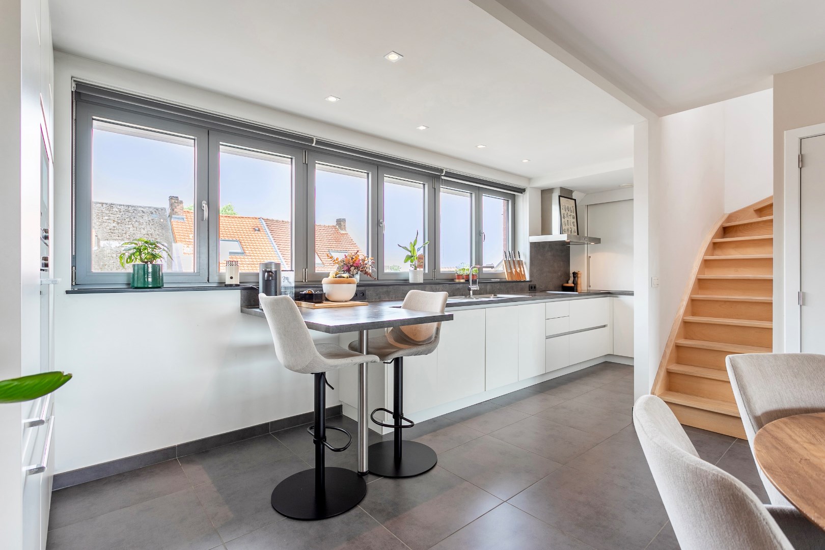 2-slpk appartement met zonneterras, kelder en autostaanplaats 