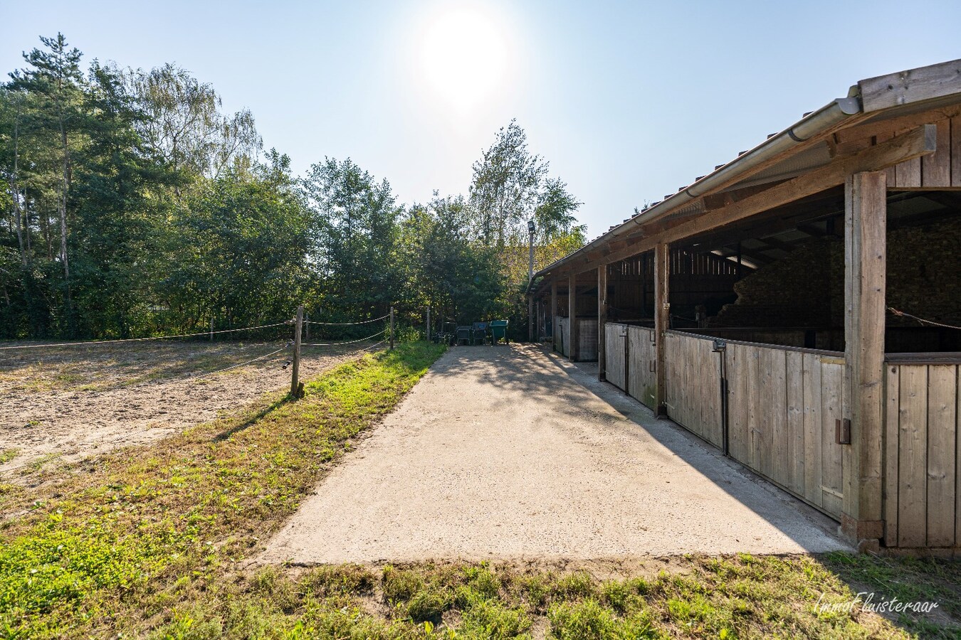 Charmante hoeve met stallen op ca. 8.000 m2  te Heist-op-den-Berg (Mogelijkheid tot aankoop extra ca. 2,7 ha weiland) 