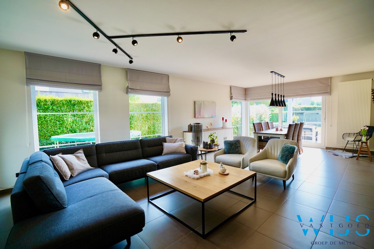 Schitterende gezinswoning op 835 m&#178; te Knesselare 