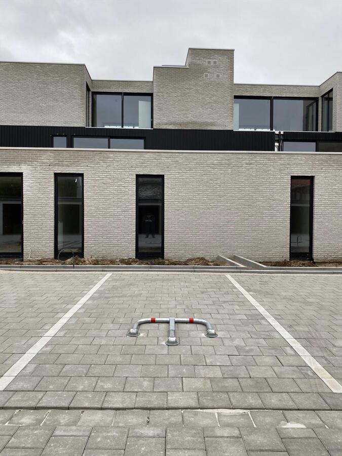 Gelijkvloers appartement met 2 slaapkamers en autostandplaats te Koekelare 