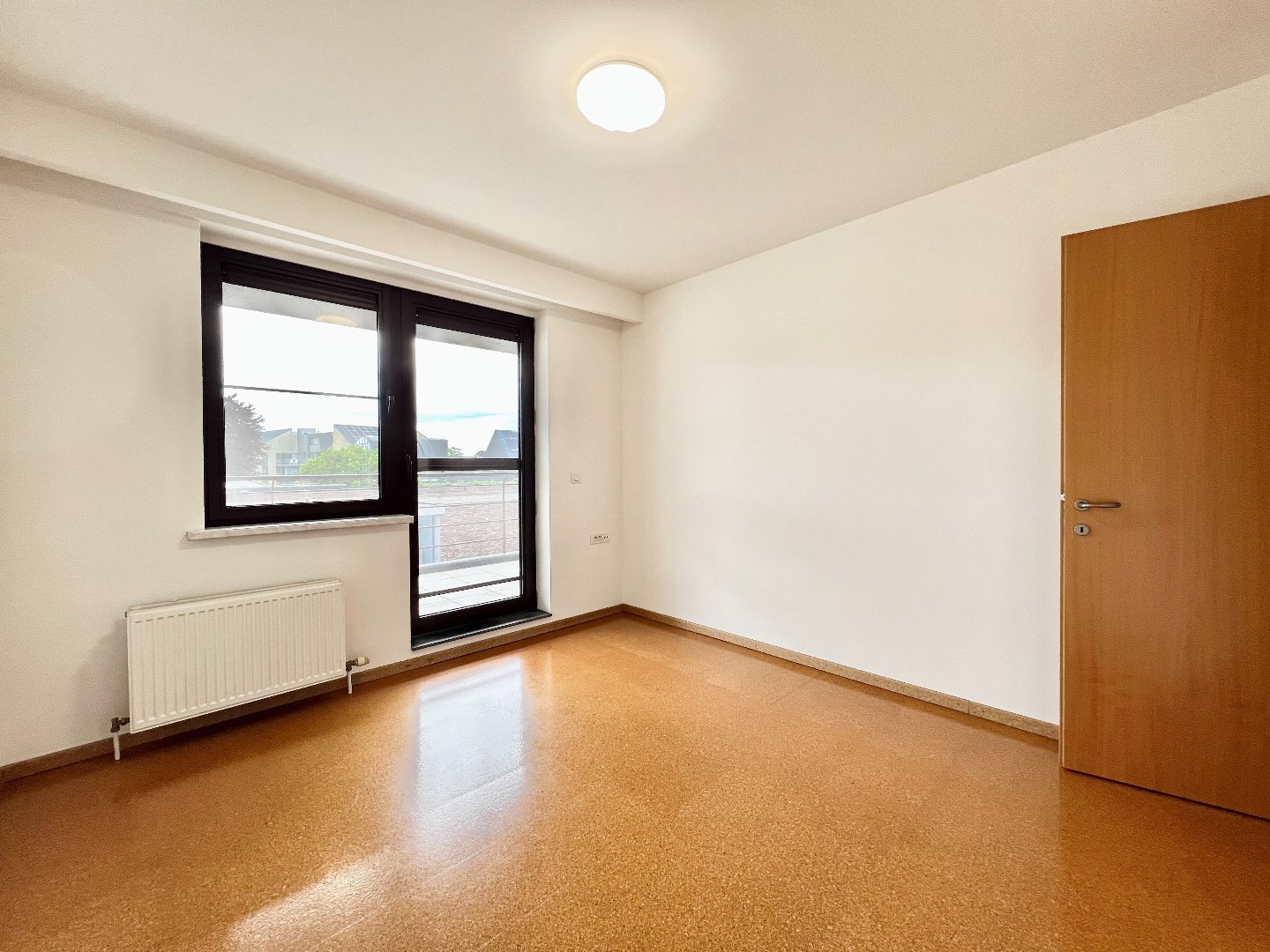 Ruim appt. met 2 slpks en bew. opp. van 100 m2 in centrum van Wommelgem! 