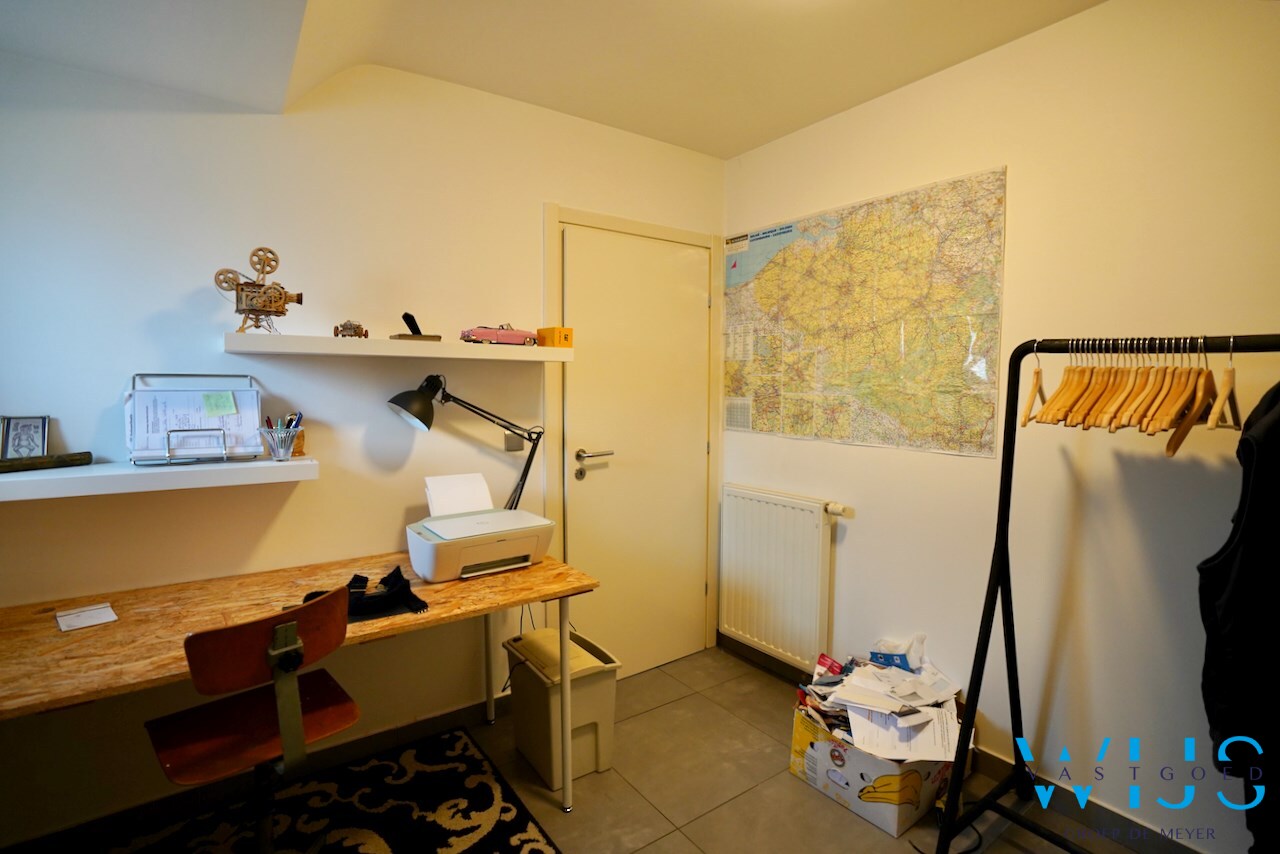Gezellig tweeslaapkamer appartement met terras te Assenede ! 